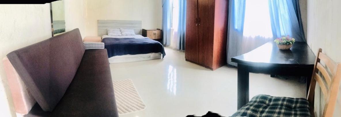 Rozmarin Нouse Makhinjauri Hotel บาทูมิ ภายนอก รูปภาพ