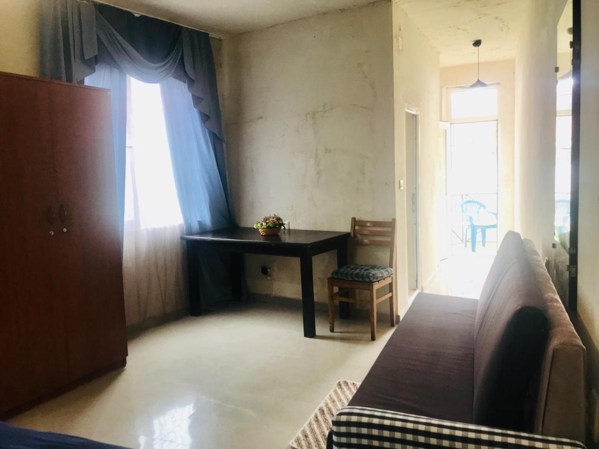 Rozmarin Нouse Makhinjauri Hotel บาทูมิ ภายนอก รูปภาพ